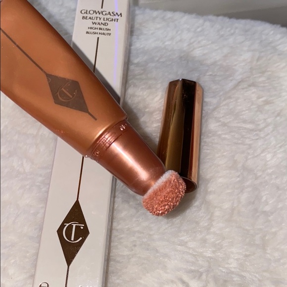 Charlotte Tilbury Other - Charlotte Tilbury Glowgasm Beauty Light Wand